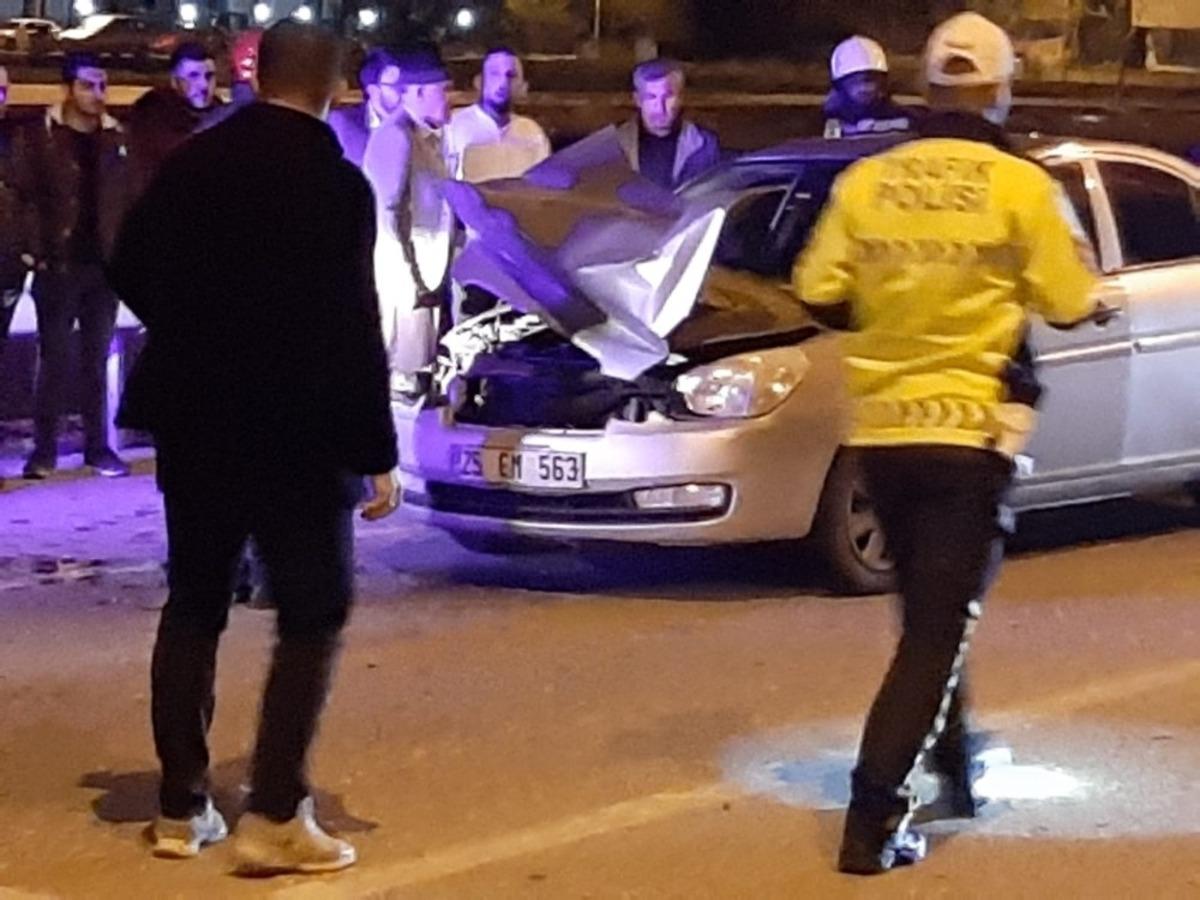 Otomobil tır&rsquo;a arkadan &ccedil;arptı; 1 yaralı