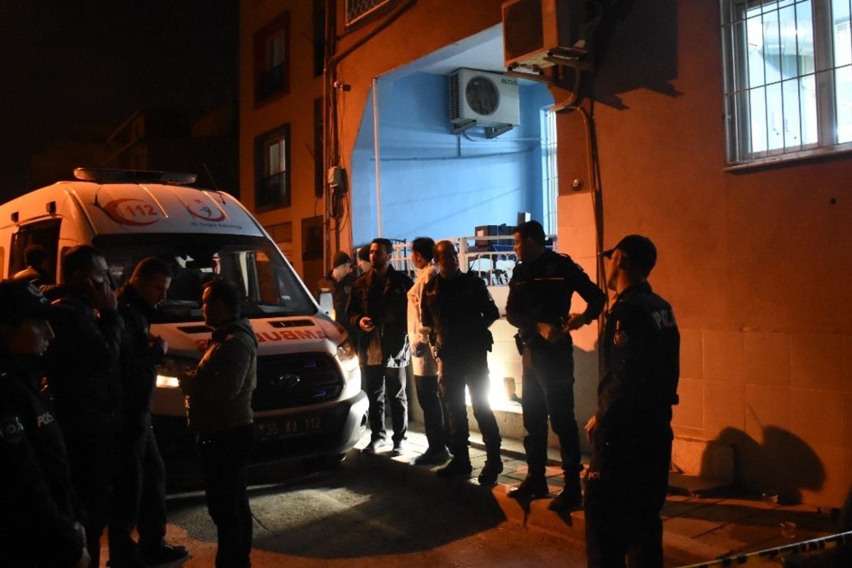 Darp edilmeyi hazmedemedi evden silahını alıp lokali kan g&ouml;l&uuml;ne &ccedil;evirdi