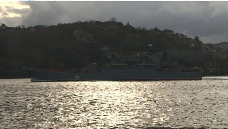Rus savaş gemisi İstanbul Boğazı’ndan geçti! Dikkat çeken görüntü G5