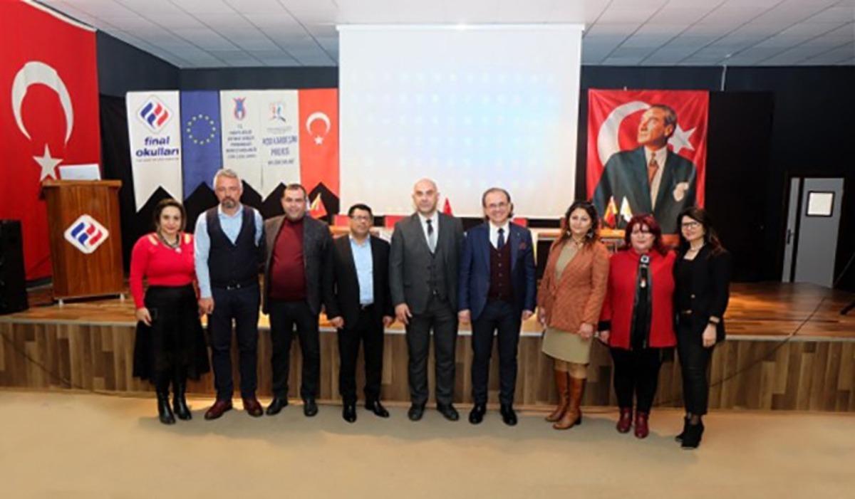 AD&Uuml; Rekt&ouml;r Yardımcısı &lsquo;Eğitim Anlayışı&rsquo; paneliyle &ouml;ğrencilerle buluştu