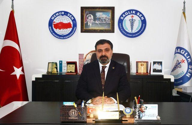 Başkan Kuluöztürk: “Sağlık çalışanları hak ettiklerini almak istiyorlar”