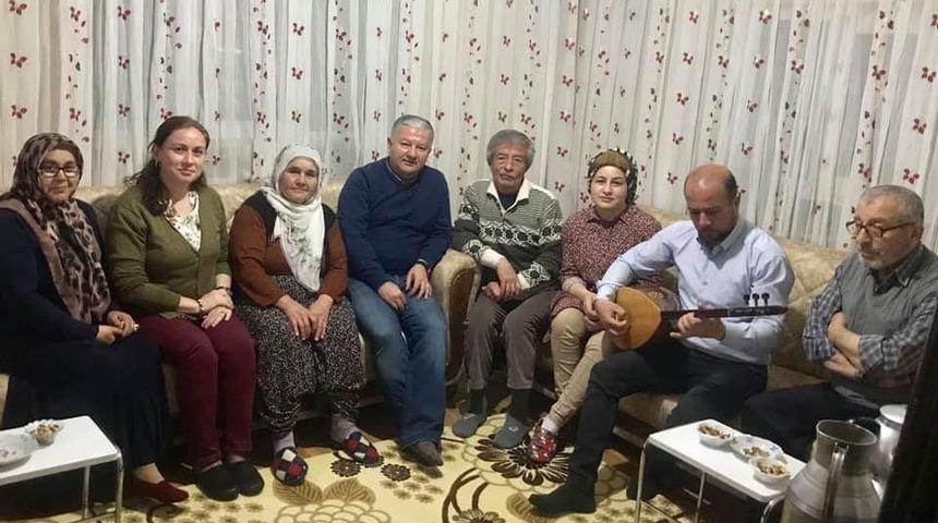 Türkmen evinde Türkmen geleneği