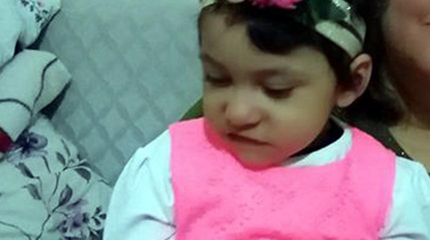 3'&uuml;nc&uuml; kattan d&uuml;şen 2 yaşındaki G&uuml;neş, kurtarılamadı