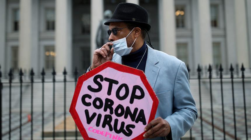 İran'da koronavir&uuml;sten korunmak i&ccedil;in sahte alkol i&ccedil;tiler! &Ouml;l&uuml; sayısı 126'ya y&uuml;kseldi