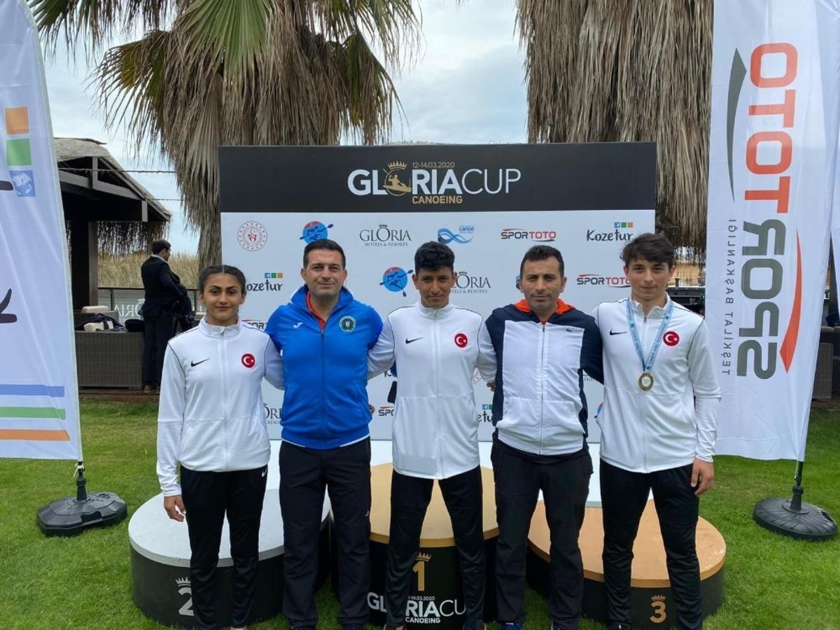 Emircan Ayaklı&rsquo;dan milli gurur