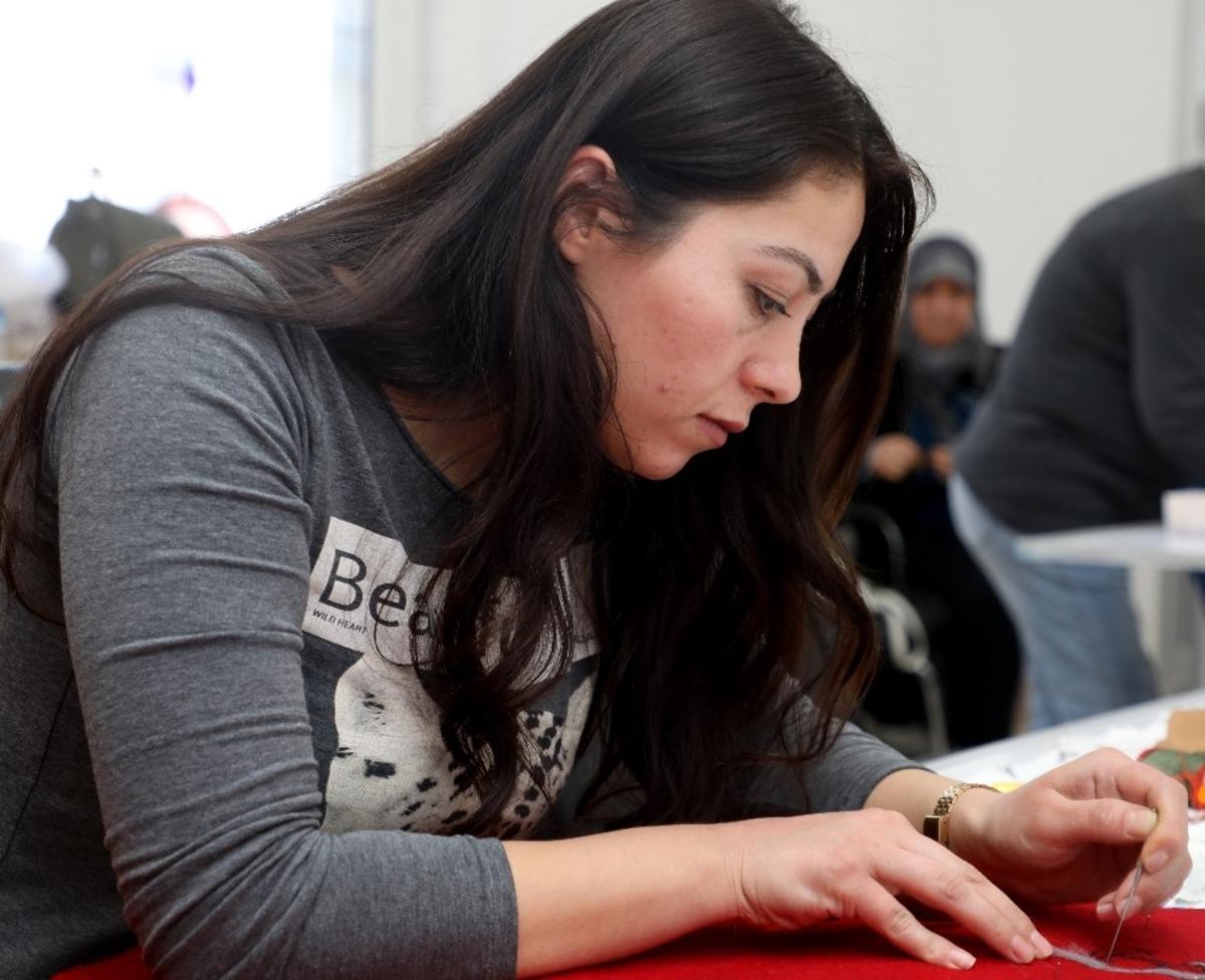 A&ccedil;ılan kurslarla geleneksel el sanatlarını &ouml;ğreniyorlar