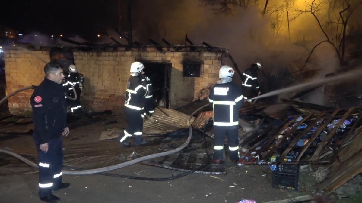 Evin deposunda &ccedil;ıkan yangın korkuya neden oldu