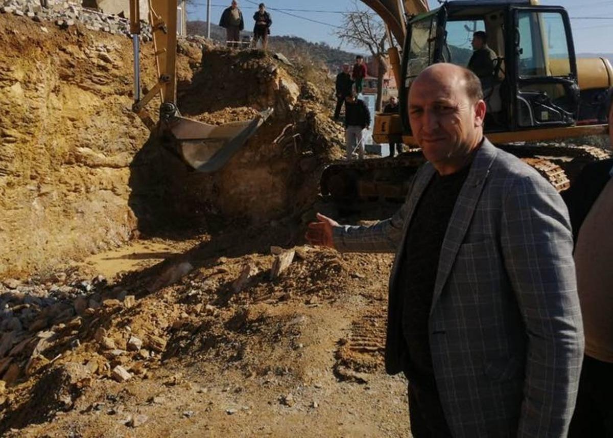 Ak&ccedil;ak&ouml;y Muhtarı Kuruş&rsquo;tan, d&uuml;ğ&uuml;n evi kazası ile ilgili a&ccedil;ıklama