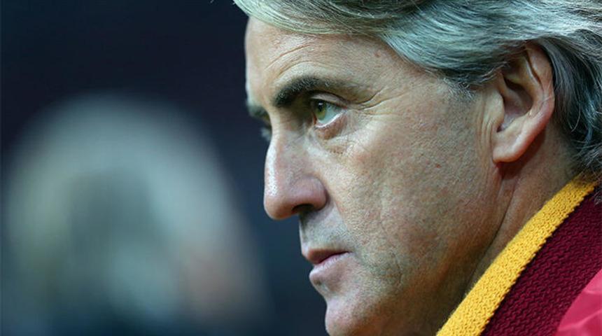 İtalya Milli Takım Teknik Direkt&ouml;r&uuml; Mancini EURO 2020 sinyali