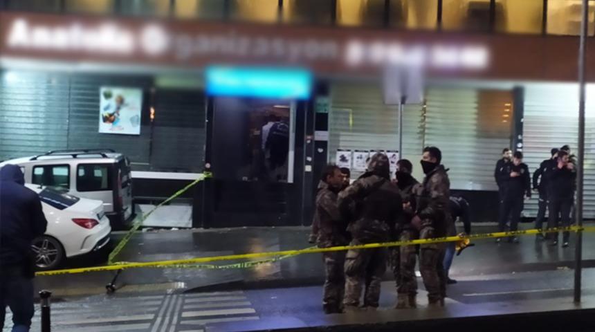 İstanbul'da türkü evine silahlı saldırı! 6 kişi yaralandı