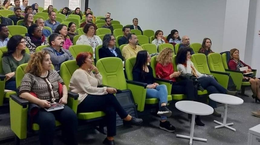 Charlesworth Yazar &Ccedil;alıştayı ger&ccedil;ekleştirildi