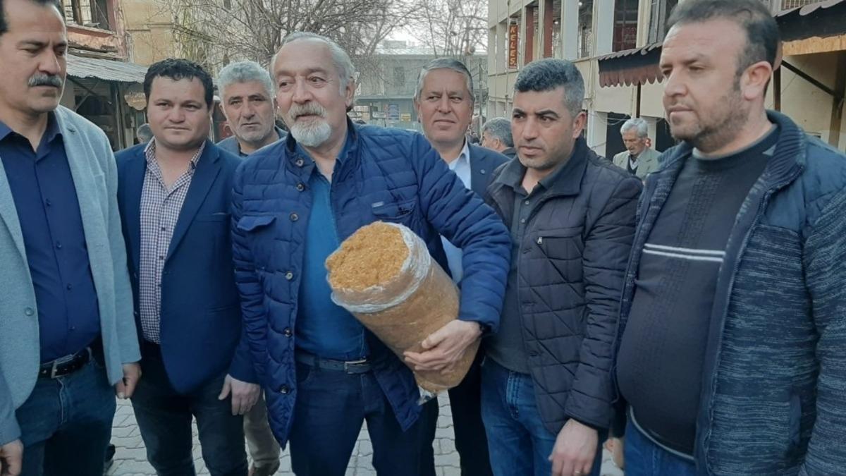CHP heyeti Adıyamanlı t&uuml;t&uuml;nc&uuml;lerle bir araya geldi