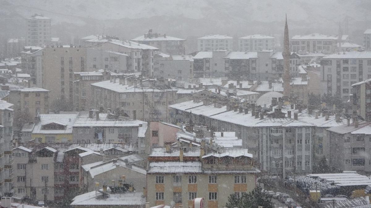 Sivas&rsquo;ta Mart ayında kar s&uuml;rprizi