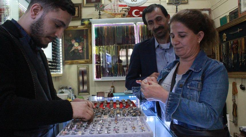 Altın fiyatları uçtu vatandaş gümüş takıya yöneldi