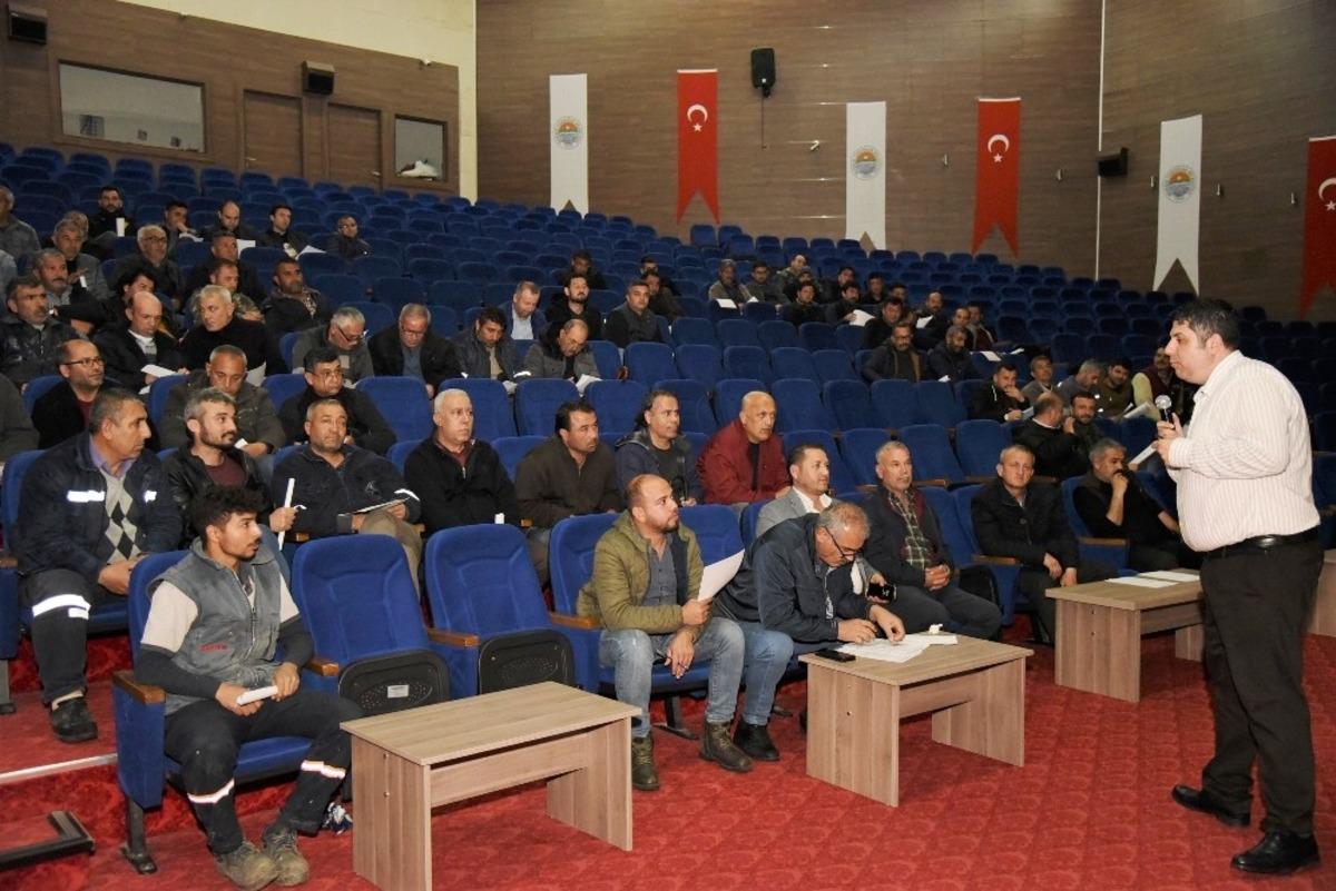 Toroslar Belediyesi personeli, iş g&uuml;venliği eğitiminden ge&ccedil;ti