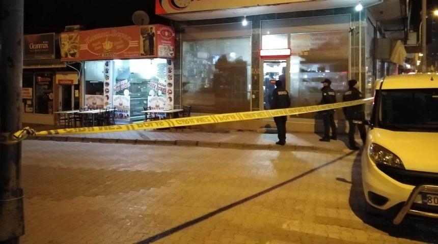 D&uuml;zi&ccedil;i&rsquo;nde bı&ccedil;aklı kavga: 1 yaralı