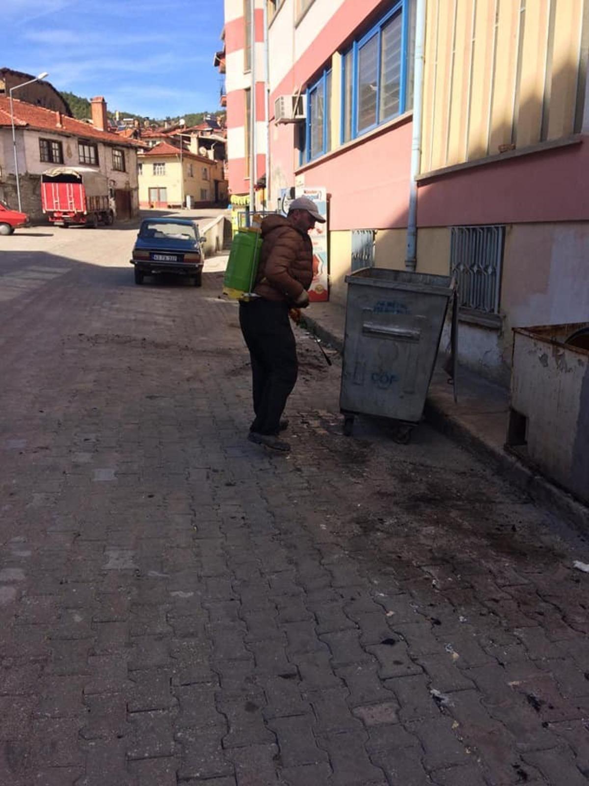 Şaphane&rsquo;de Korana vir&uuml;s &ouml;nlemleri