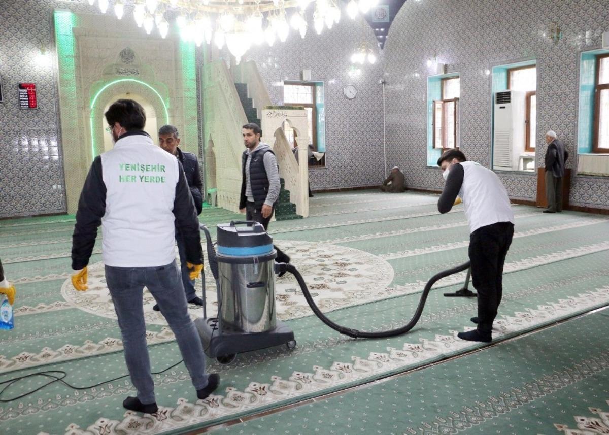 Yenişehir&rsquo;de ibadethaneler dezenfekte edildi