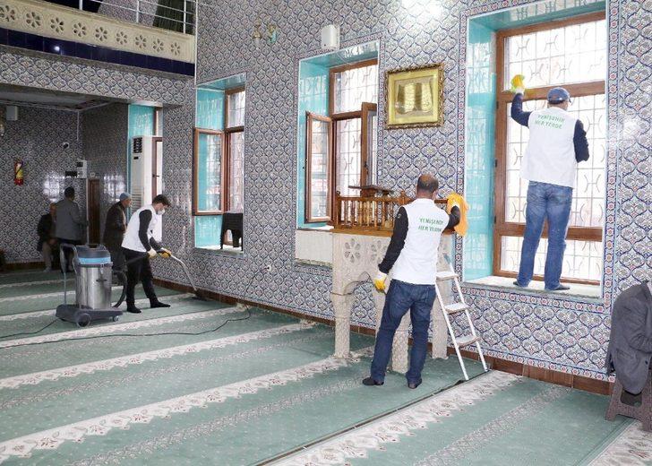 Yenişehir’de ibadethaneler dezenfekte edildi G2