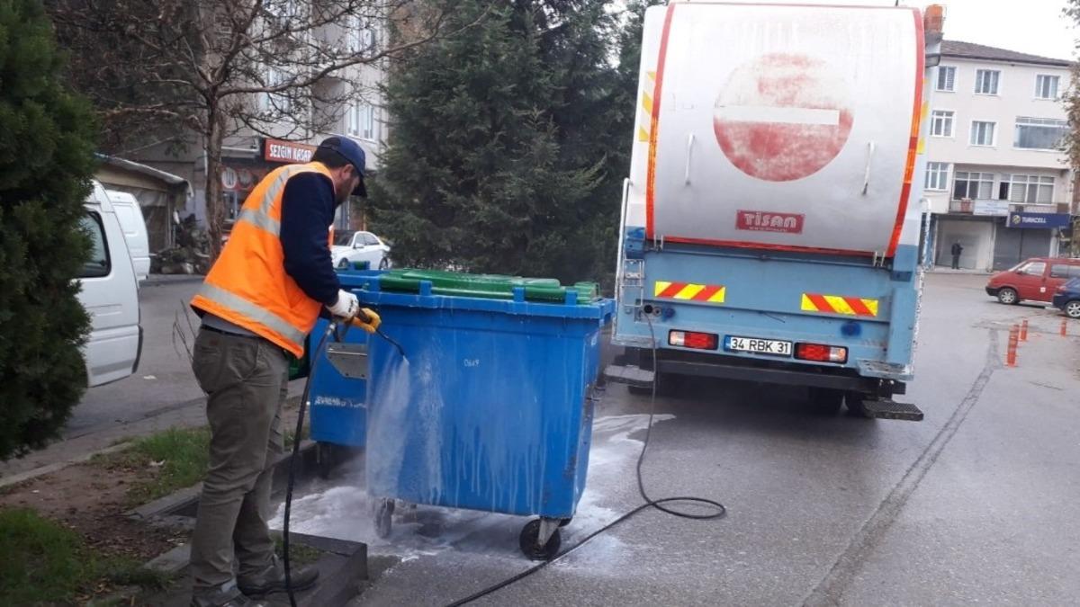 Kartepe&rsquo;de 11 bin konteyner dezenfekte edildi