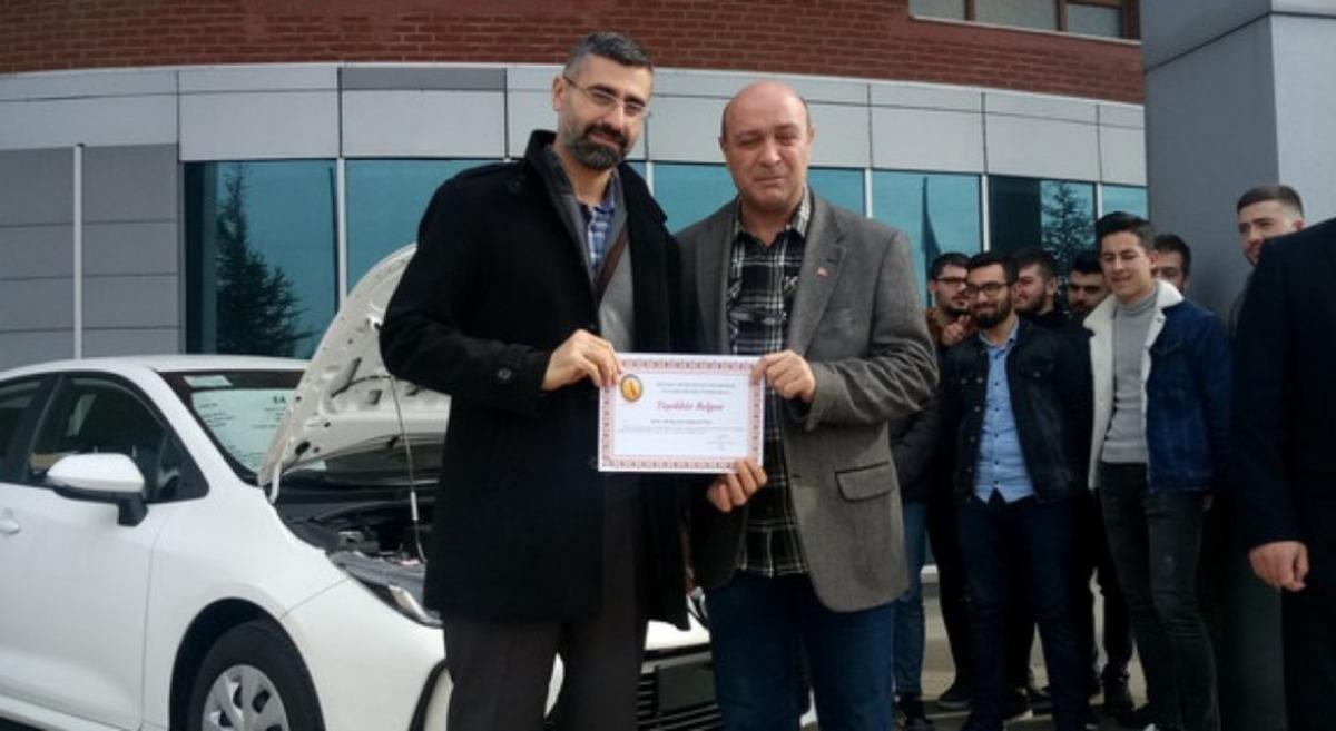 Tavşanlı MYO&rsquo;ya Hibrit Otomobil bağışı