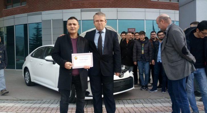 Tavşanlı MYO’ya Hibrit Otomobil bağışı G3