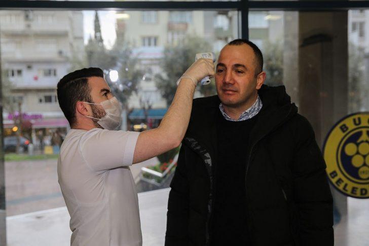 Belediyede koronaya karşı ateş ölçerli önlem G4