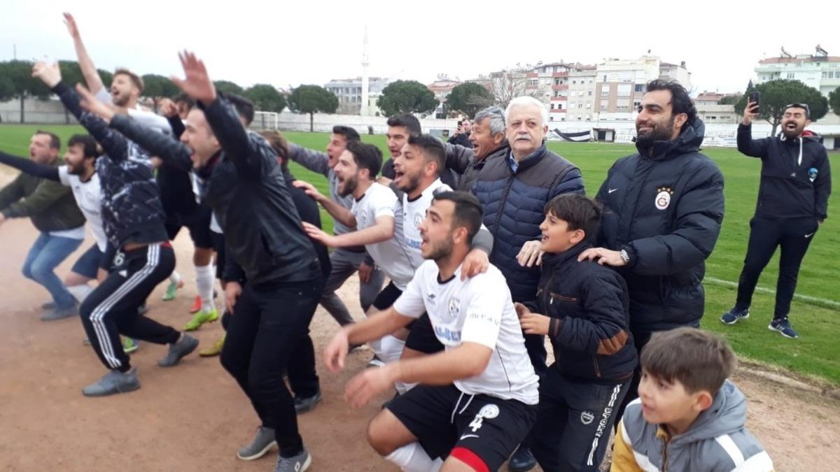 Burhaniye&rsquo;de şampiyonluk sevinci
