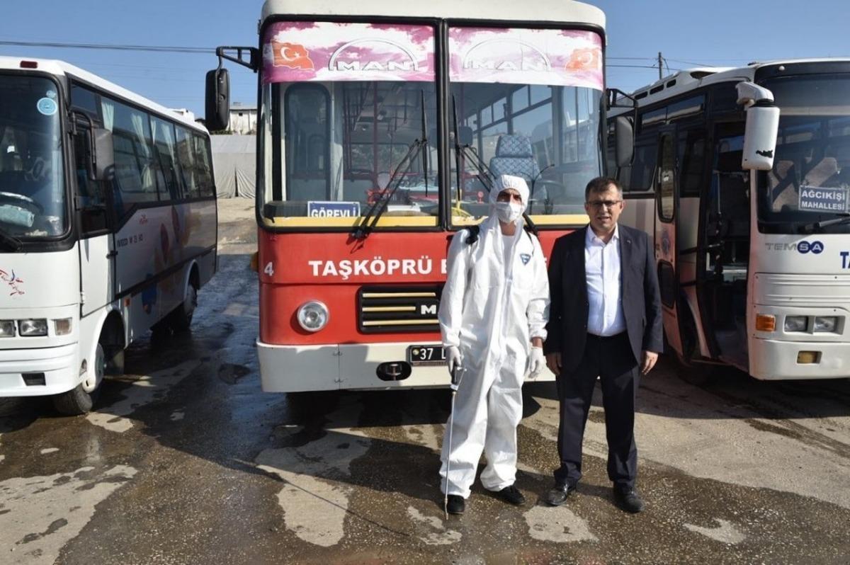 Taşk&ouml;pr&uuml; Belediyesi, dezenfekte &ccedil;alışmalarını s&uuml;rd&uuml;r&uuml;yor