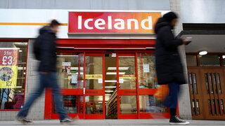 O ülkede marketler bir saat sadece yaşlılara hizmet verecek!