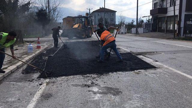 Hendek Belediyesi sorunlara kalıcı çözümler üretmeye devam ediyor