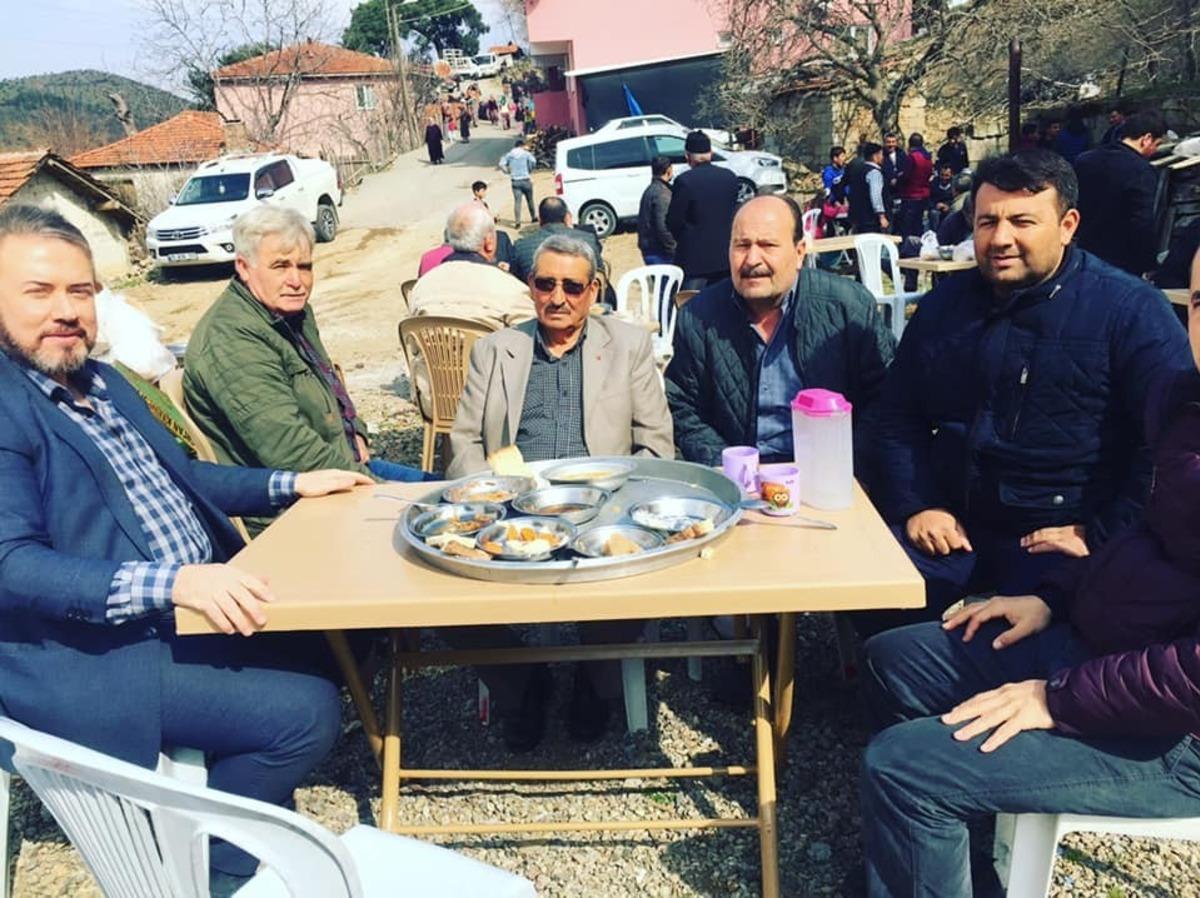 Burhaniye&rsquo;de muhtarlar hayırda bir araya geldi