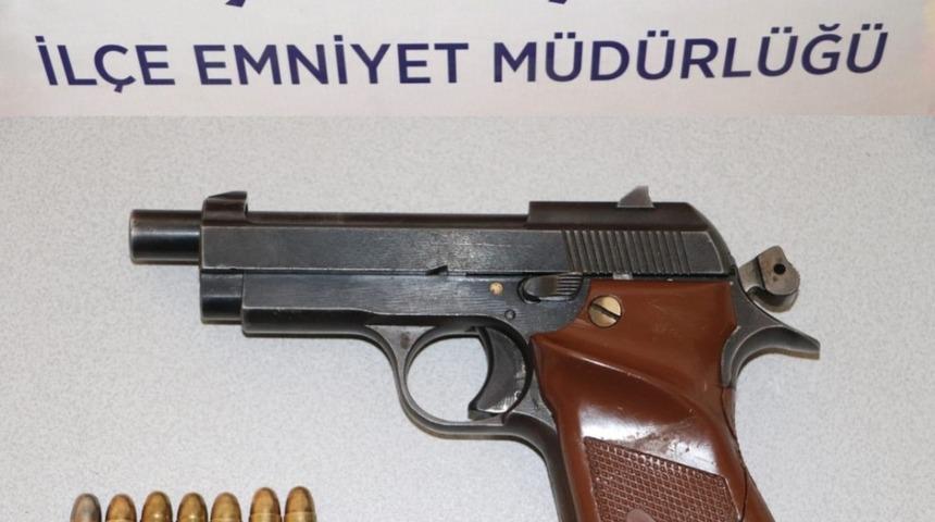 Beş ayrı su&ccedil;tan aranıyordu, altıncı su&ccedil;unu işledi