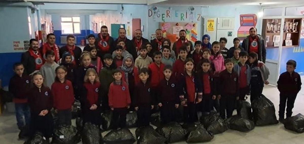 KASDER Arnavutk&ouml;y Şubesinden k&ouml;y okuluna yardım