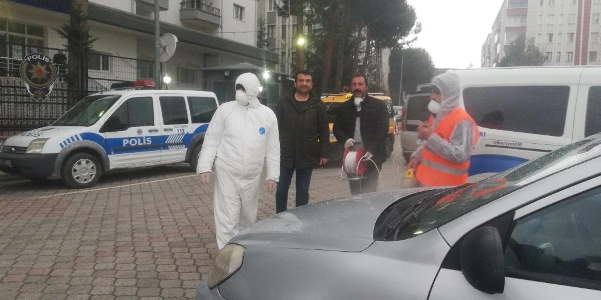 Emniyet binası ve ara&ccedil;lar dezenfekte edildi