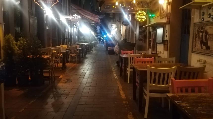 Koronavir&uuml;sle ilgili tarihi karar uygulanmaya başlandı! İkinci bir emre kadar hepsi kepenk kapattı