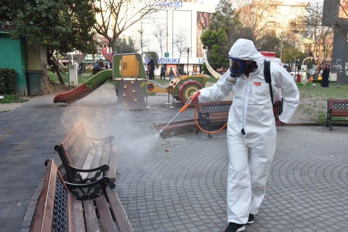 İzmit&rsquo;te vir&uuml;se karşı, g&uuml;venlik tedbirlerini arttırdı