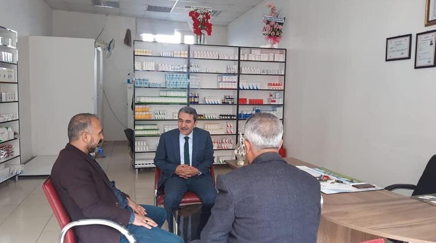 Başkan Emre esnafı korona vir&uuml;s&uuml;ne karşı uyardı