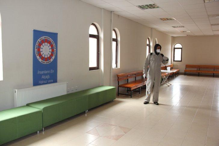 Zara’da korona dezenfektesi G4