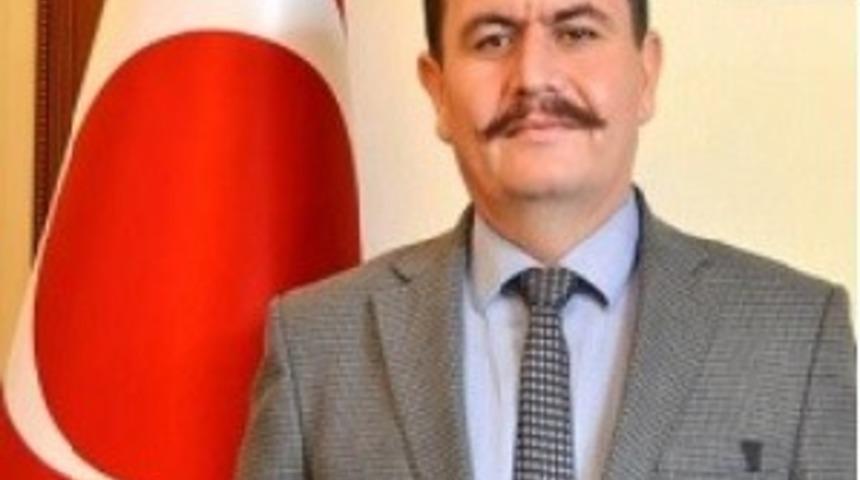 Vali Arslantaş: &ldquo;Şanlı &Ccedil;anakkale Zaferinin 105. yıld&ouml;n&uuml;m&uuml;n&uuml; idrak etmenin onurunu ve gururunu yaşıyoruz&rdquo;