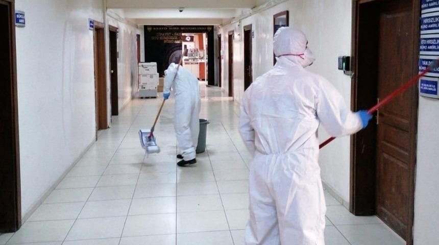 Hakkari Emniyet M&uuml;d&uuml;rl&uuml;ğ&uuml;nde dezenfekte &ccedil;alışması