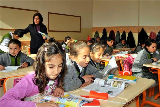 Adana'da okullar ne zaman açılacak? Adana'da okullar ne zamana kadar tatil olacak? Bakan Özer açıkladı!