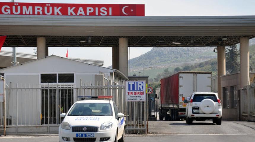 Cilveg&ouml;z&uuml; G&uuml;mr&uuml;k Kapısı'nda koronavir&uuml;s &ouml;nlemi! Sivil ge&ccedil;işlere kapatıldı