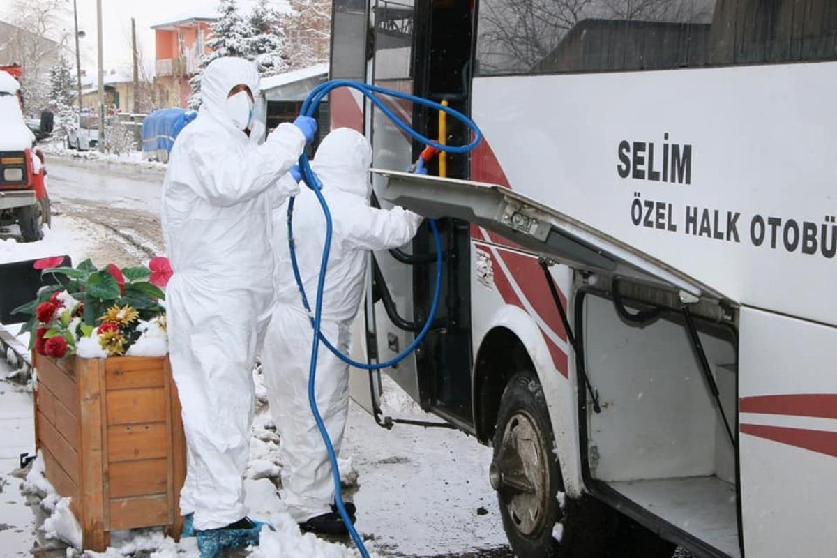 Selim&rsquo;de tolu taşıma ara&ccedil;ları dezenfekte ediliyor