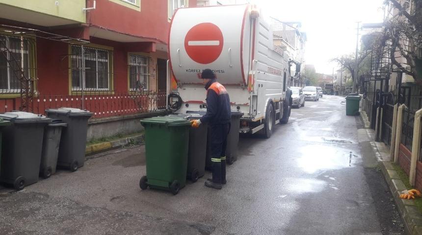 K&ouml;rfez&rsquo;de &ccedil;&ouml;p konteynerleri dezenfekte ediliyor