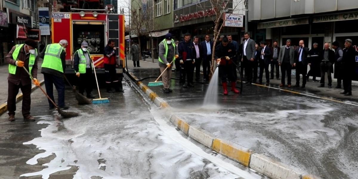 Iğdır&rsquo;da dezenfekte &ccedil;alışmaları devam ediyor