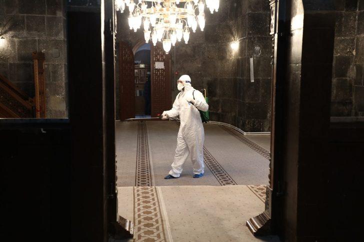 Kars’ta dezenfekte çalışmaları sürüyor G5