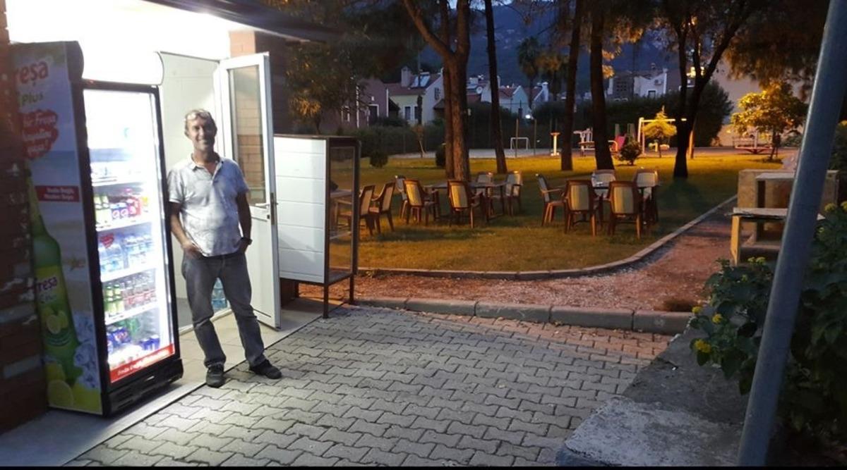 Pazar g&uuml;n&uuml; denize a&ccedil;ılan &uuml;&ccedil; arkadaşın arama &ccedil;alışmaları s&uuml;r&uuml;yor
