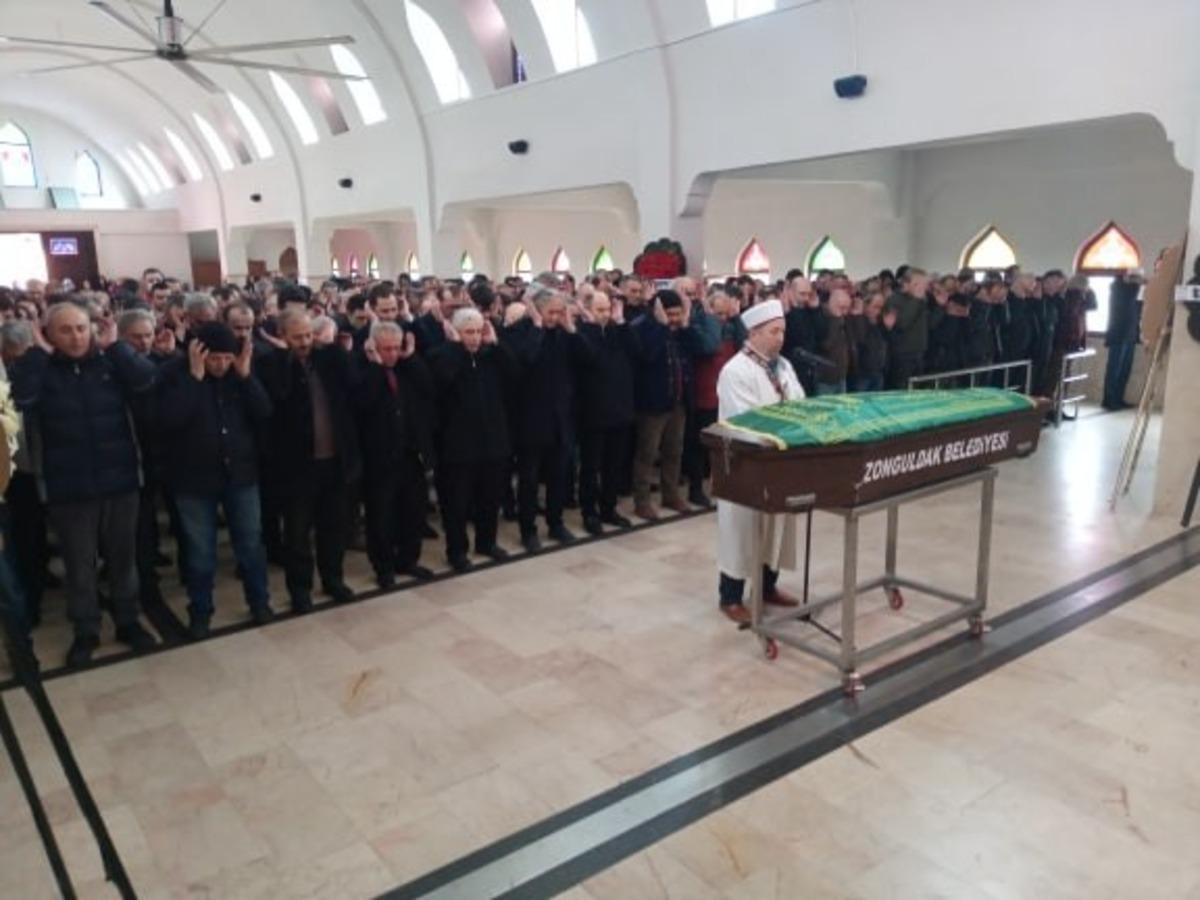Kalp krizinden &ouml;len adam son yolculuğuna uğurlandı