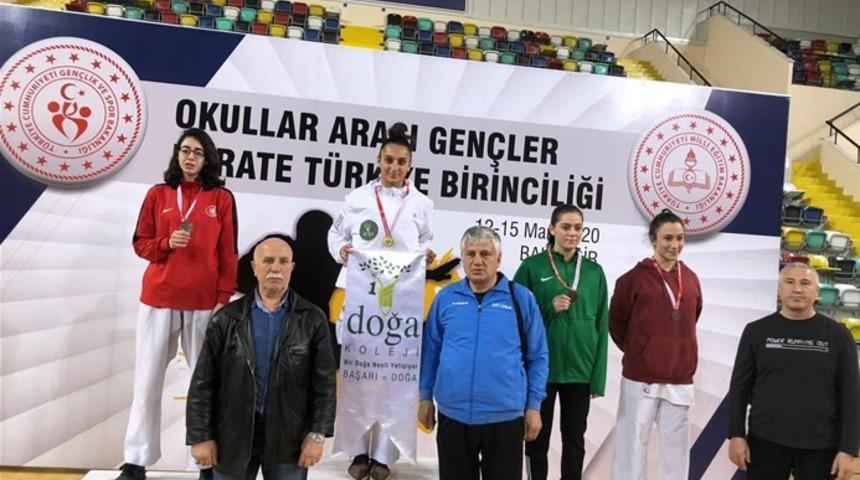 Fatma Uygur T&uuml;rkiye birincisi oldu